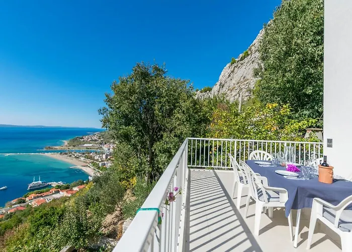 Luxury View Apartment *
