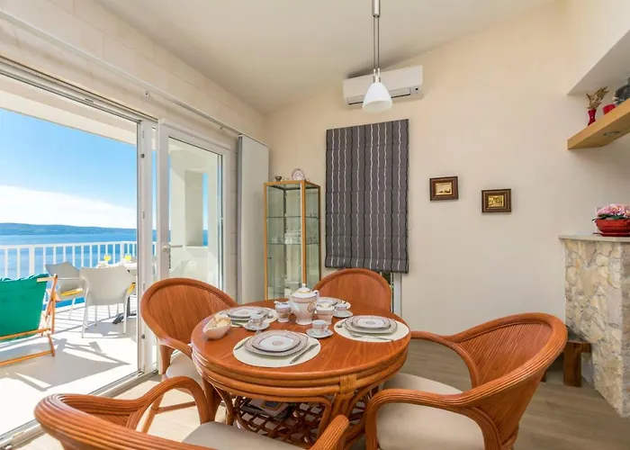 Luxury View Apartment *