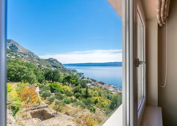 Luxury View * Omis