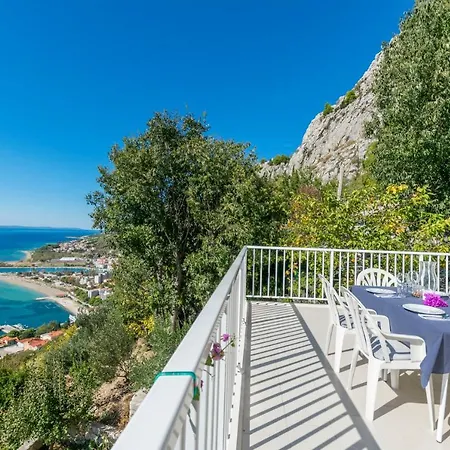 Luxury View Apartment *