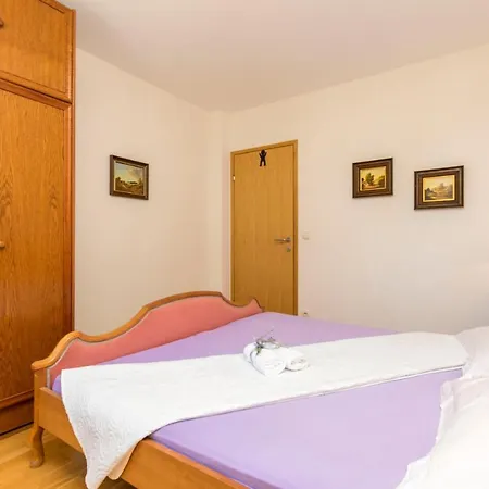 Luxury View * Omis