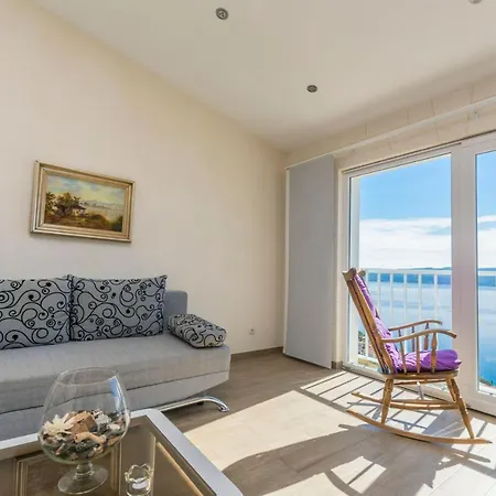 Luxury View Apartman *